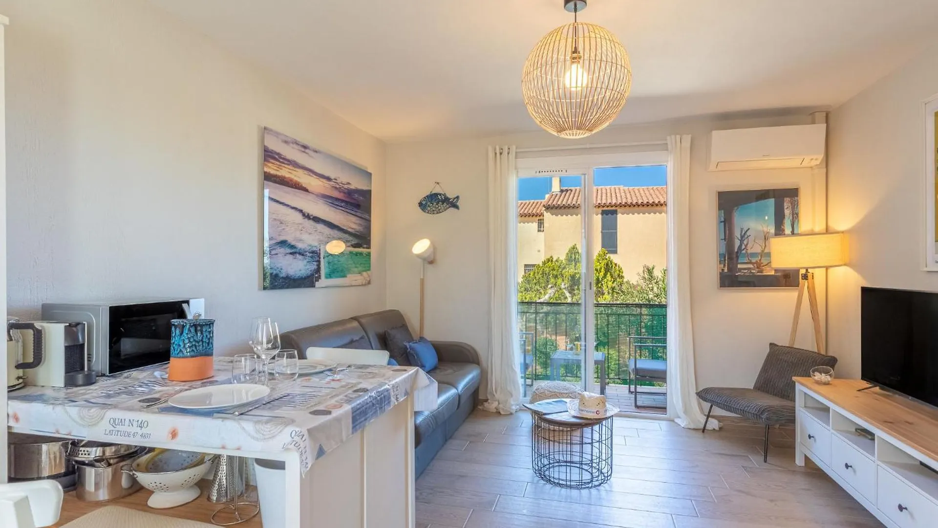 Apartment Les Hippocampes By Interhome Le Pradet
